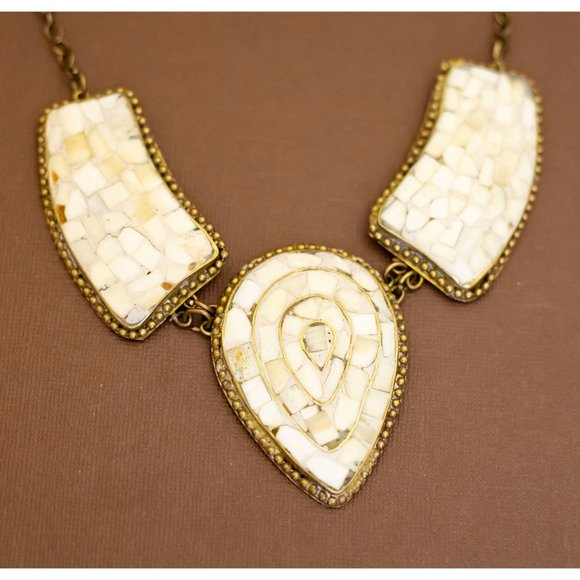 Vintage Stone & Brass Goddess Teardrop Unique Geometric Bib Necklace - U23 - Picture 1 of 3